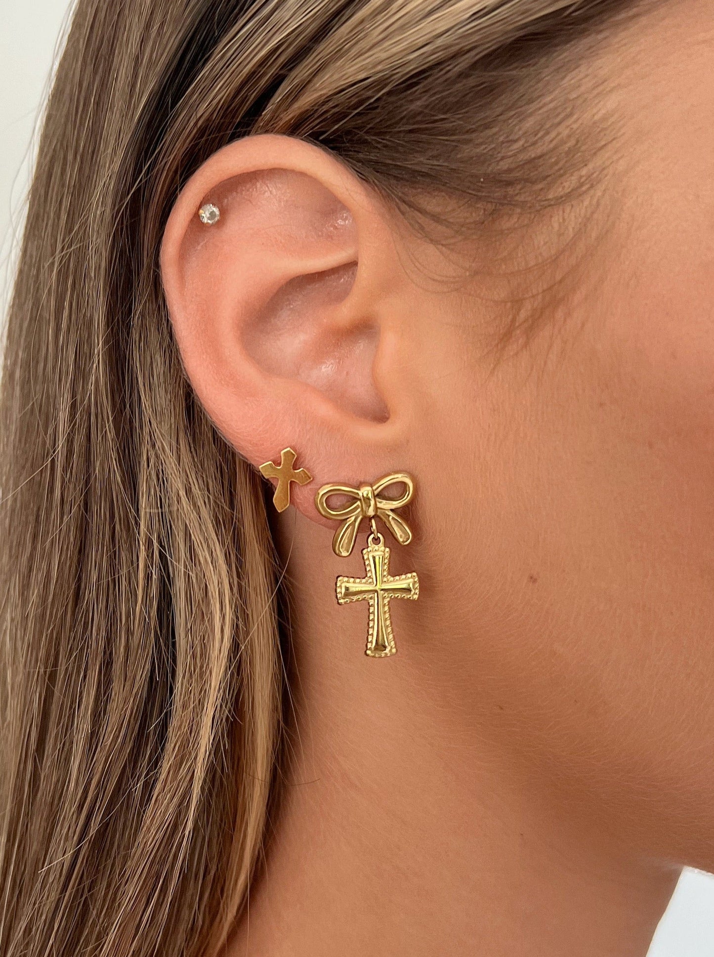 ANGELS KISS EARRINGS