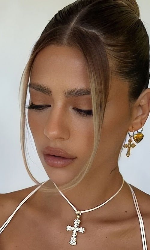 HOLY CRUSH NECKLACE - IVORY
