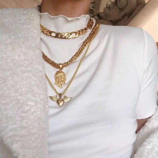 BB DOLL NECKLACE